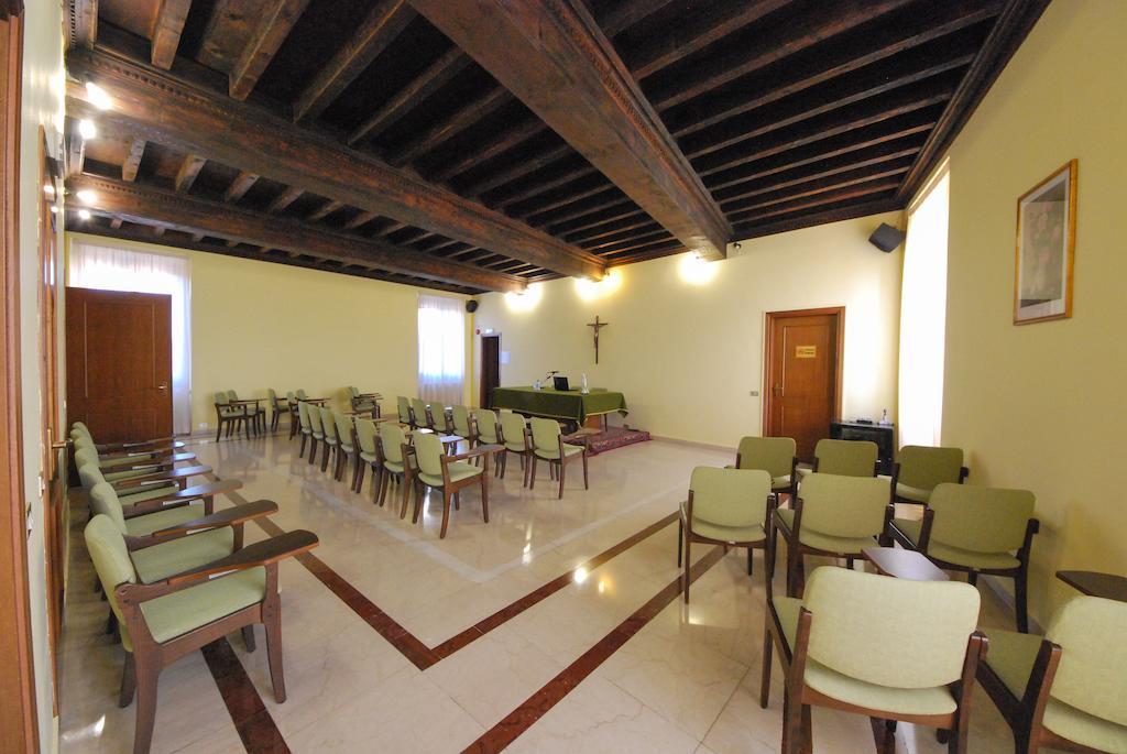 Villa Santa Maria Dell'Arco - Centro Oreb Cazzago San Martino Exteriör bild
