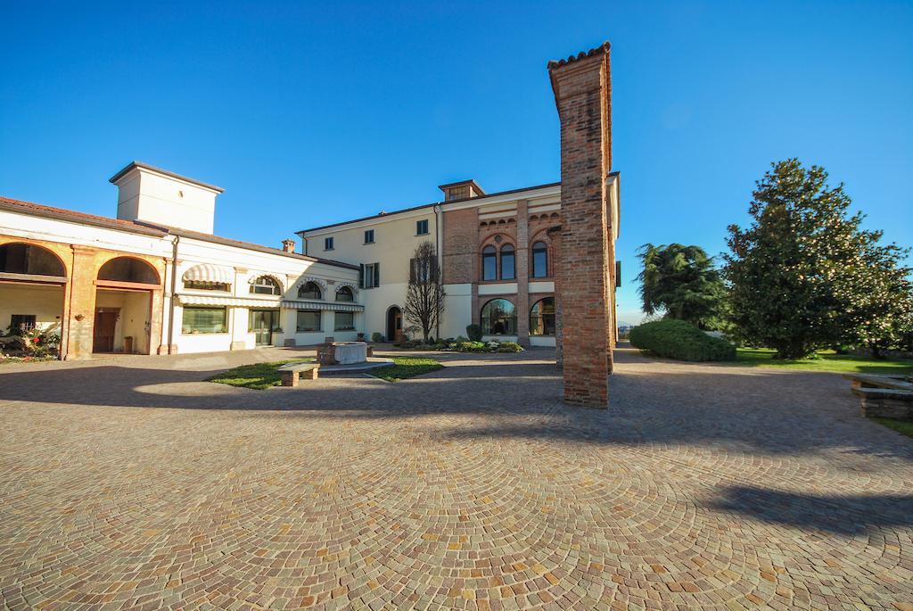 Villa Santa Maria Dell'Arco - Centro Oreb Cazzago San Martino Exteriör bild