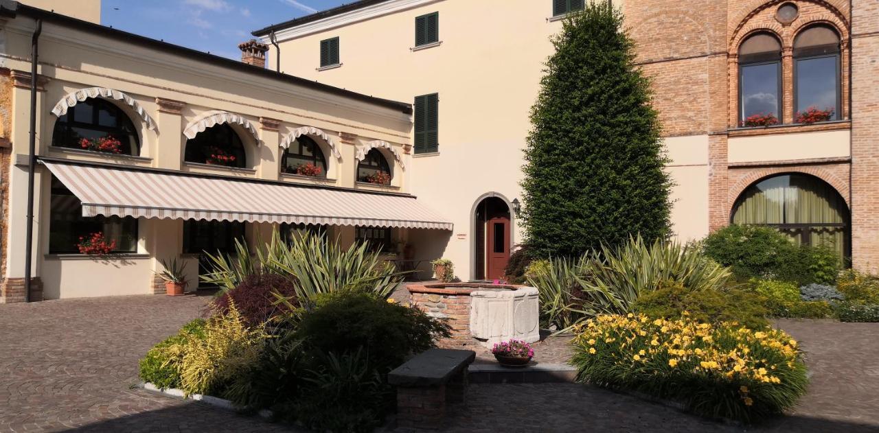 Villa Santa Maria Dell'Arco - Centro Oreb Cazzago San Martino Exteriör bild